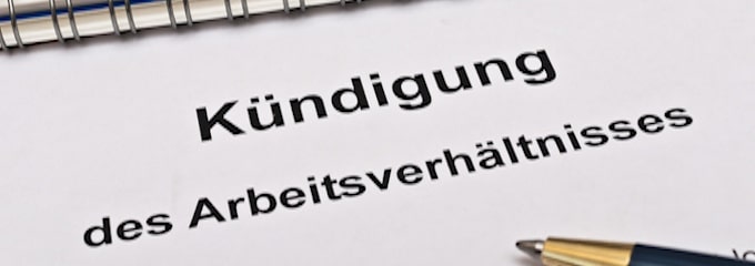 Kündigung im Arbeitsvertrag zum nächstmöglichen Zeitpunkt: Formulierungen und Fristen richtig anwenden.