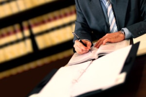 Bei welchen Problemen kann ein Rechtsanwalt für Arbeitsrecht in Gütersloh helfen?