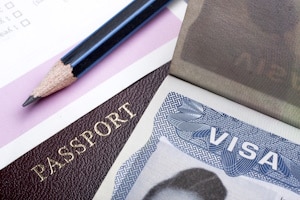 Ein Visum für selbständige Tätigkeit muss in in einen Aufenthaltstitel umgewandelt werden.